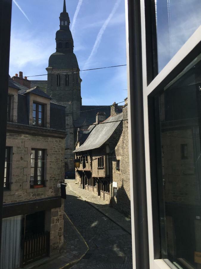 La Re-Naissance Villa Dinan Exteriör bild